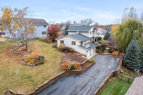 View/Area - 508 Chapel Ct, Eagan, MN 55121 photo 4 of 5