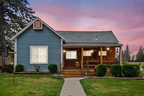424 Red Wing Ave, Kenyon, MN 55946