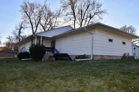 648 Poplar St, Ocheyedan, IA 51354 photo 5