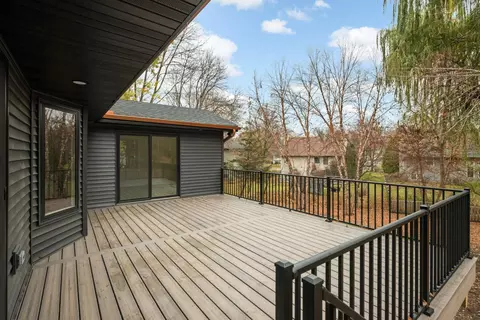 19600 Vine Ridge Rd, Excelsior, MN 55331 photo 9