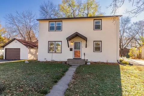 108 6th St NW, Osseo, MN 55369