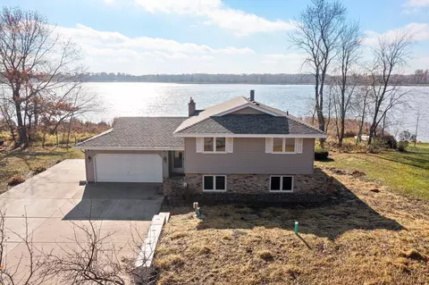 24100 Skylark Dr NE, Bethel, MN 55005