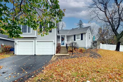 7504 W 111th St, Bloomington, MN 55438