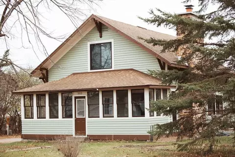 303 2nd St N, Pine River, MN 56474