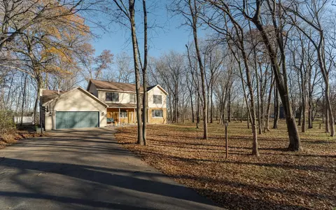 1491 Chippewa Dr NW, Rochester, MN 55901