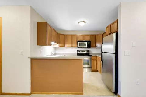4680 Tower St SE #121, Prior Lake, MN 55372