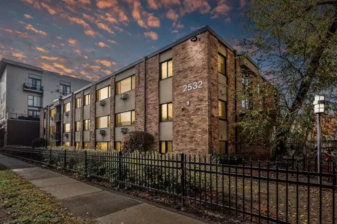 2532 1st Ave S #S305, Minneapolis, MN 55404