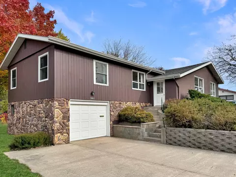 507 E Hollett St, Tracy, MN 56175 photo 2