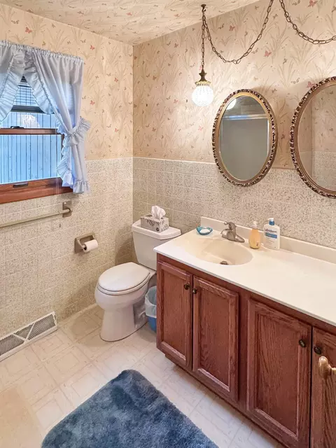 507 E Hollett St, Tracy, MN 56175 photo 28