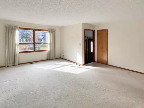 507 E Hollett St, Tracy, MN 56175 photo 7