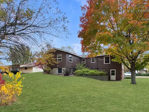 507 E Hollett St, Tracy, MN 56175 photo 5