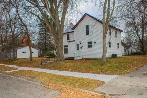 302 9th Ave E, Alexandria, MN 56308