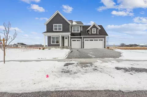 2979 Trinity Dr, Shakopee, MN 55379