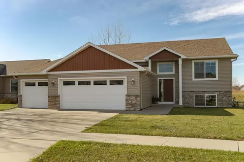 531 Towne Dr NE, Byron, MN 55920