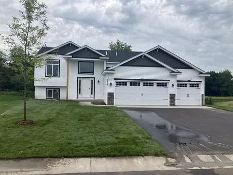 2526 Jewel St, Saint Augusta, MN 56301