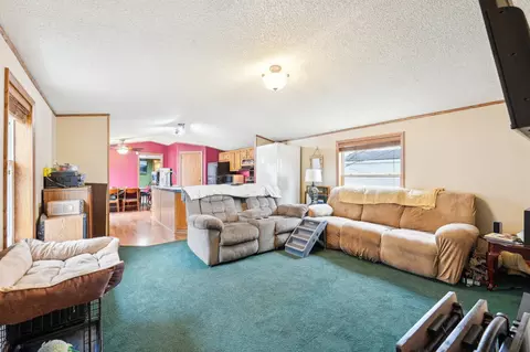 9004 Birchview Ln NE, Andover, MN 55304