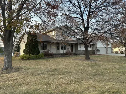 712 17th St S, Benson, MN 56215 photo 2