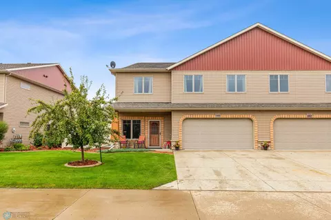 430 19th Ave W #F, West Fargo, ND 58078