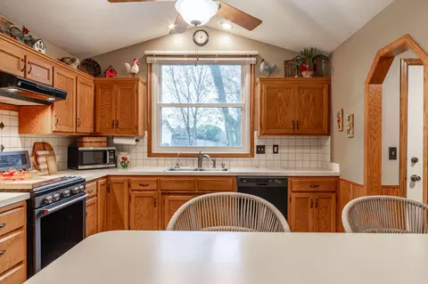 12754 Quaker Ln N, Champlin, MN 55316 photo 5