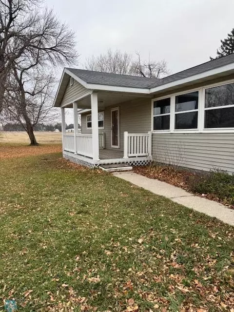242 4th Ave W, Hunter, ND 58048 photo 3