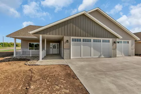 311 15th St N, Cold Spring, MN 56320