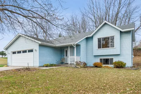 312 Elm Court Dr, Goodhue, MN 55027