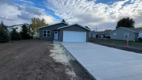 303 Railroad St, Utica, MN 55979