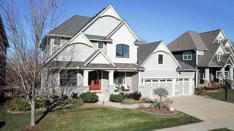 16180 59th Ave N, Plymouth, MN 55446