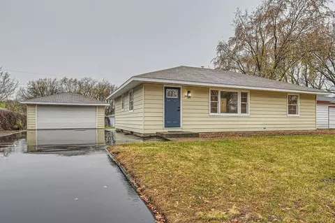 11800 Larch St NW, Minneapolis, MN 55448