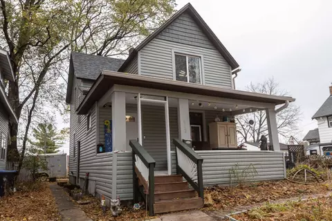 812 N 4th St, Mankato, MN 56001