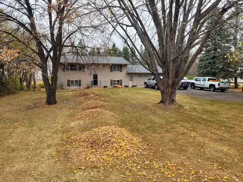 857 Cross Country Ln SW, Alexandria, MN 56308