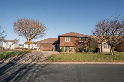 18000 Echo Dr, Farmington, MN 55024