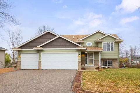 201 Crystal Ln, Montrose, MN 55363