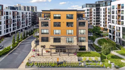 3104 W Lake St #401, Minneapolis, MN 55416