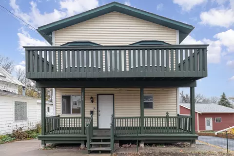 717 Maple St W, Stillwater, MN 55082