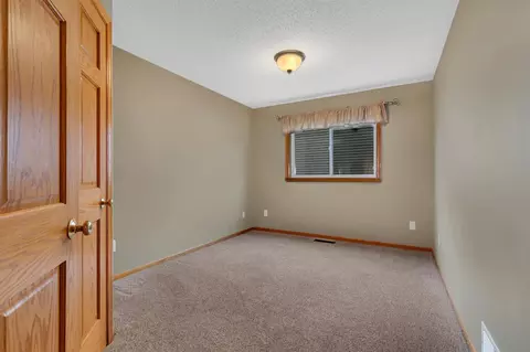 54 Glenview Loop, Saint Cloud, MN 56303 photo 16