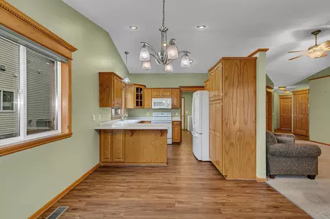 54 Glenview Loop, Saint Cloud, MN 56303 photo 9