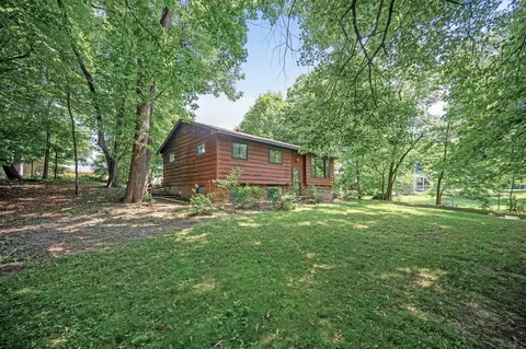 5831 Hobe Ln, White Bear Township, MN 55110