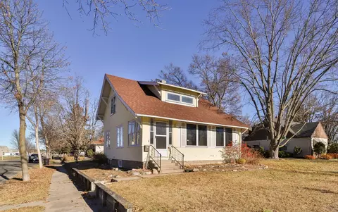 601 Summit Ave NE, Staples, MN 56479