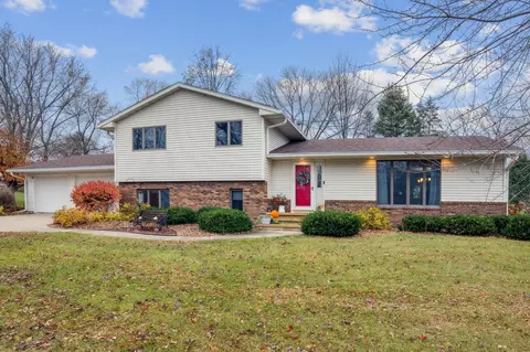 405 Creekview Ln, Arlington, MN 55307