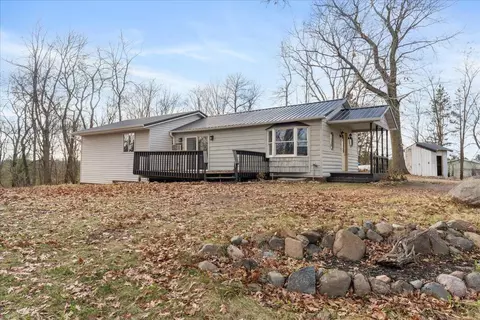 938 Mains Crossing Ave, Amery, WI 54001