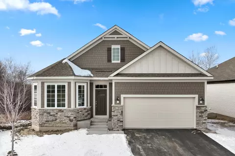 13704 Greystone Ave N, Hugo, MN 55038