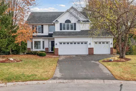 17197 Vantage Ct, Eden Prairie, MN 55347