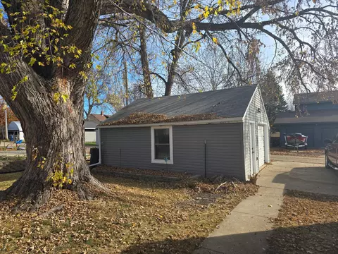 302 E 2nd St, Morris, MN 56267 photo 21