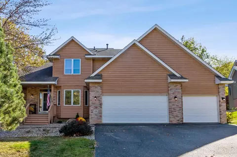 108 Carver Creek Cir, Carver, MN 55315
