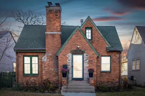 4552 Columbus Ave, Minneapolis, MN 55407