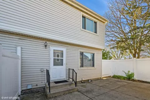 7698 Hampshire Ave N, Brooklyn Park, MN 55428