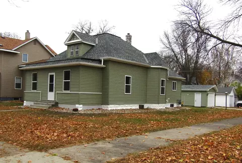 224 S 7th St, Montevideo, MN 56265