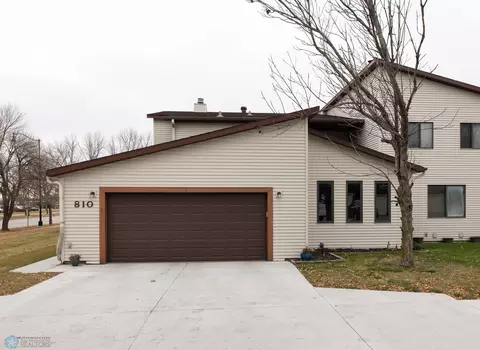810 9th St E #13, West Fargo, ND 58078