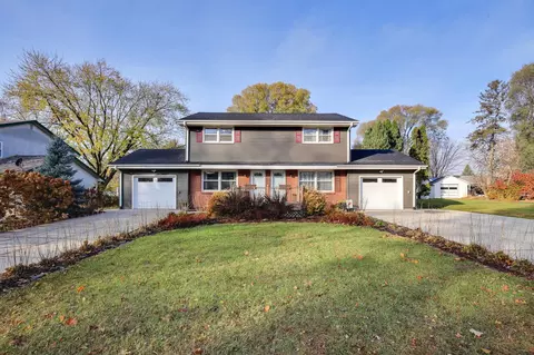 1713 Gurney St, Maplewood, MN 55117